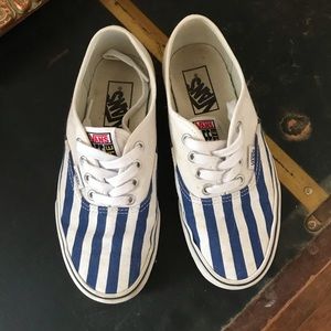VANS Authentic